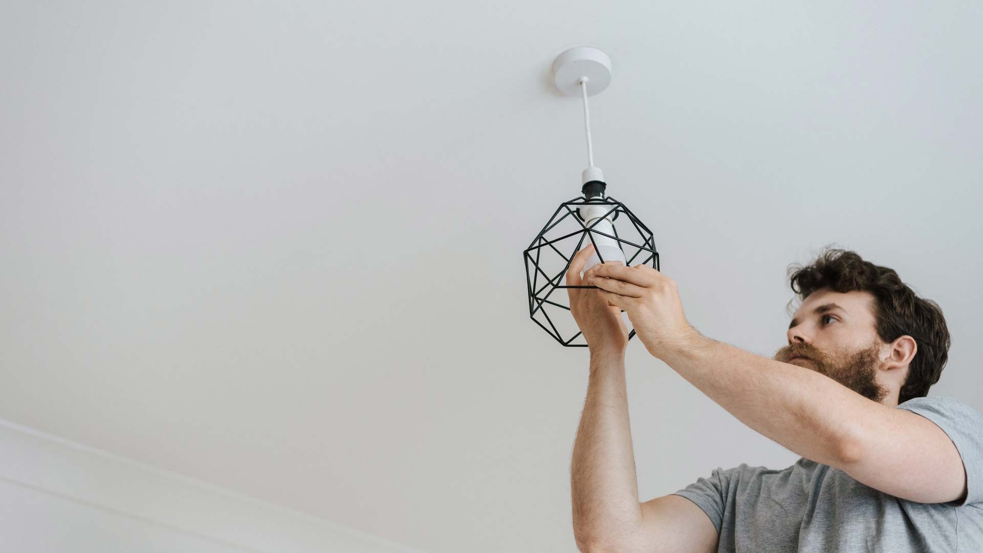 How to Choose Light Bulbs for Each Area of Your Home